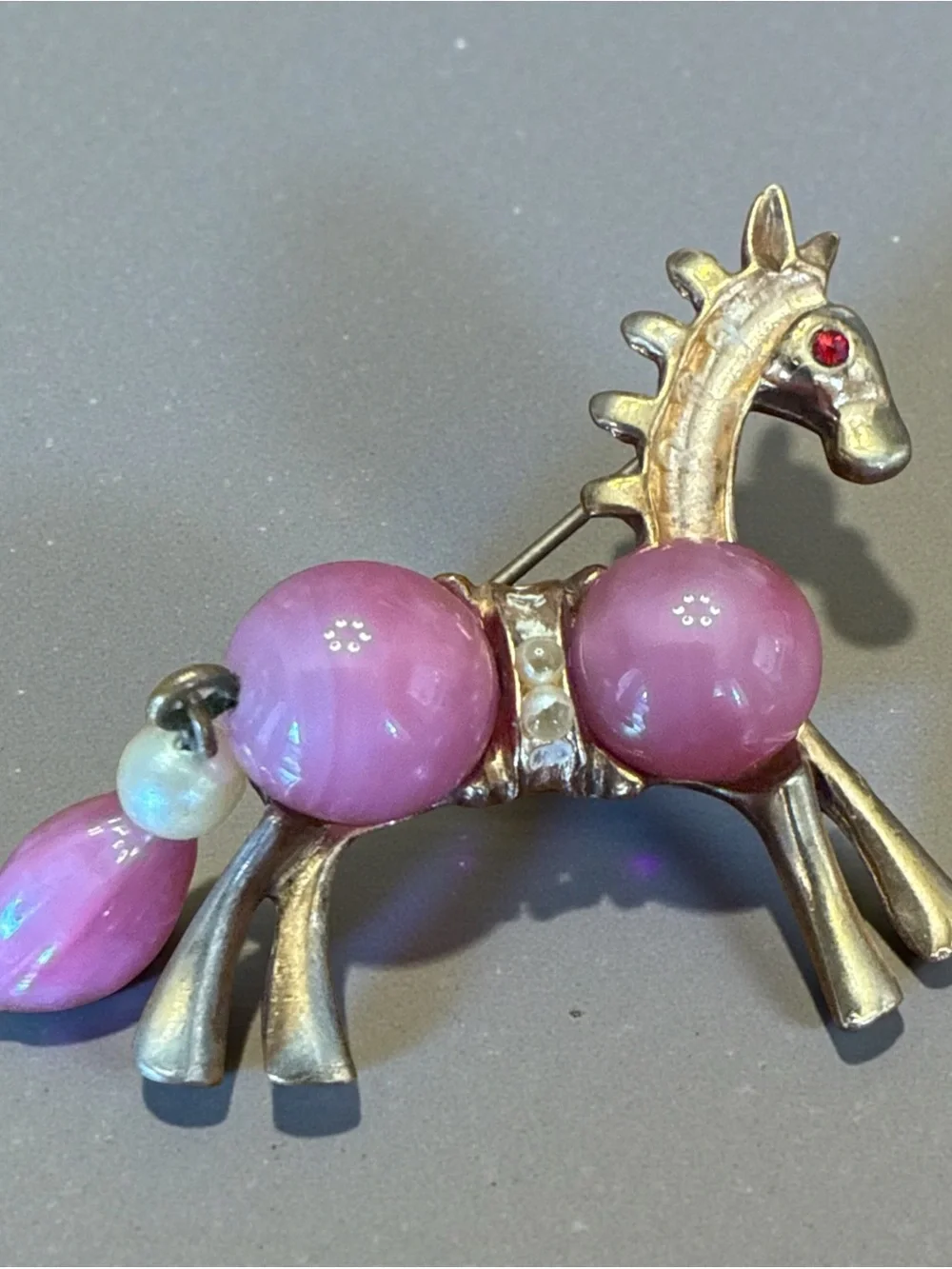 Vintage Gold Tone Jelly Belly Horse Brooch Pink Cabochon Rhinestone Pin